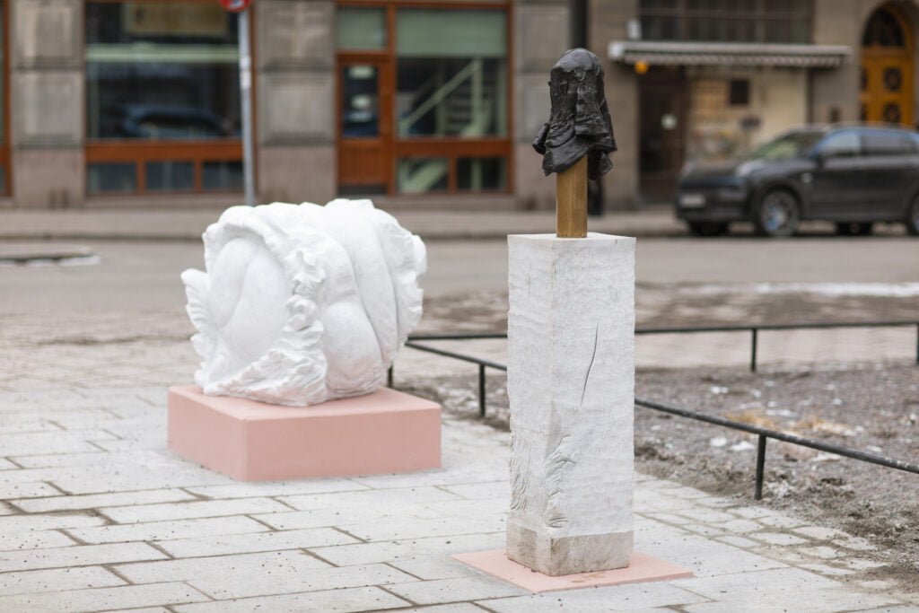 Cover Image for Invigning: Interflora donerar skulpturgrupp till Stockholms stad